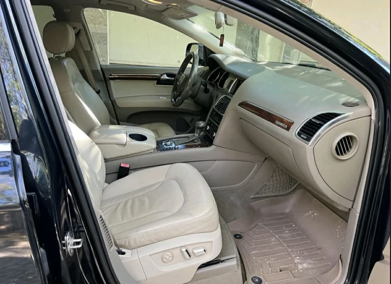 Audi Q7 3.0TFSI Face* S-line* 7 местен* Обслужен, снимка 8 - Автомобили и джипове - 53132356