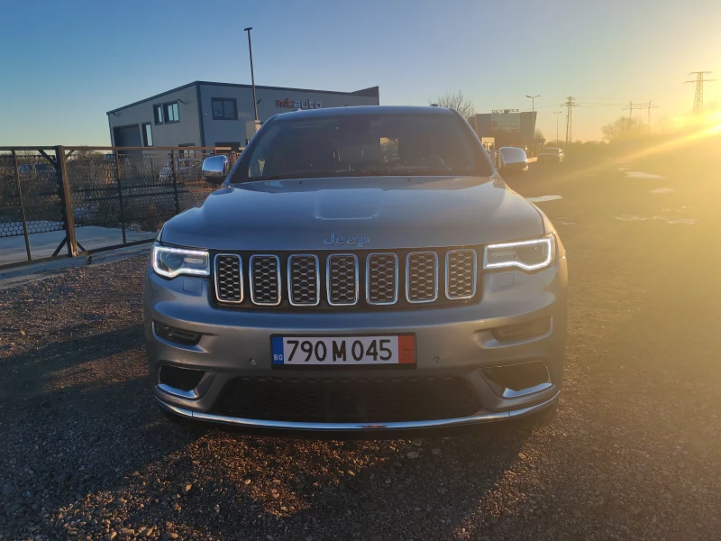 Jeep Grand cherokee 5.7 v8 hemi SUMMIT TV, снимка 2 - Автомобили и джипове - 53344678