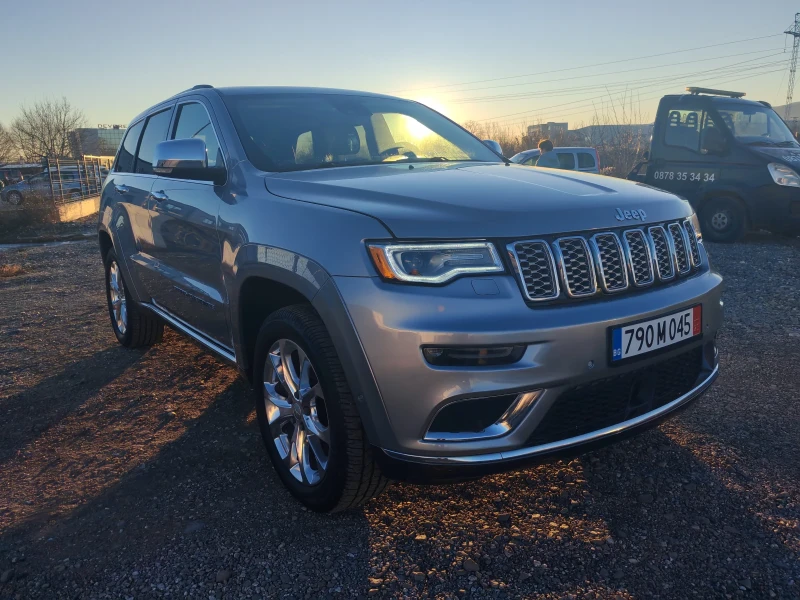 Jeep Grand cherokee 5.7 v8 hemi SUMMIT TV