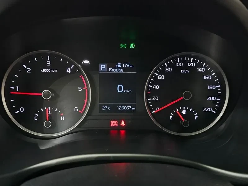 Kia Stonic DIESEL 1.6 TRENDY, снимка 8 - Автомобили и джипове - 54999818