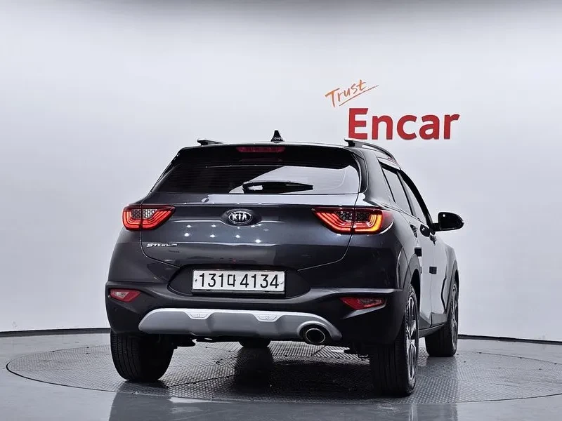 Kia Stonic DIESEL 1.6 TRENDY, снимка 4 - Автомобили и джипове - 54999818