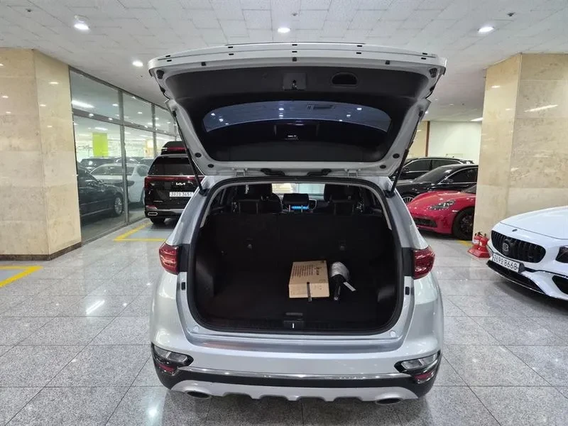 Kia Sportage The Bold Diesel 2.0 2Wd Luxury, снимка 5 - Автомобили и джипове - 55015819