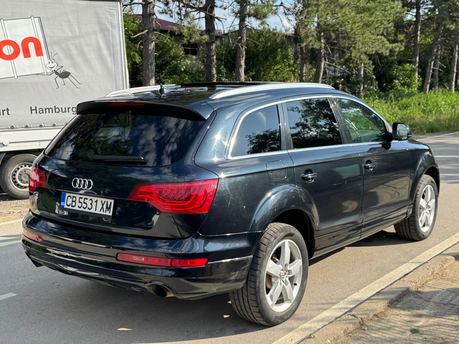 Audi Q7 3.0TFSI Face* S-line* 7 местен* Обслужен БАРТЕР, снимка 3 - Автомобили и джипове - 53132356
