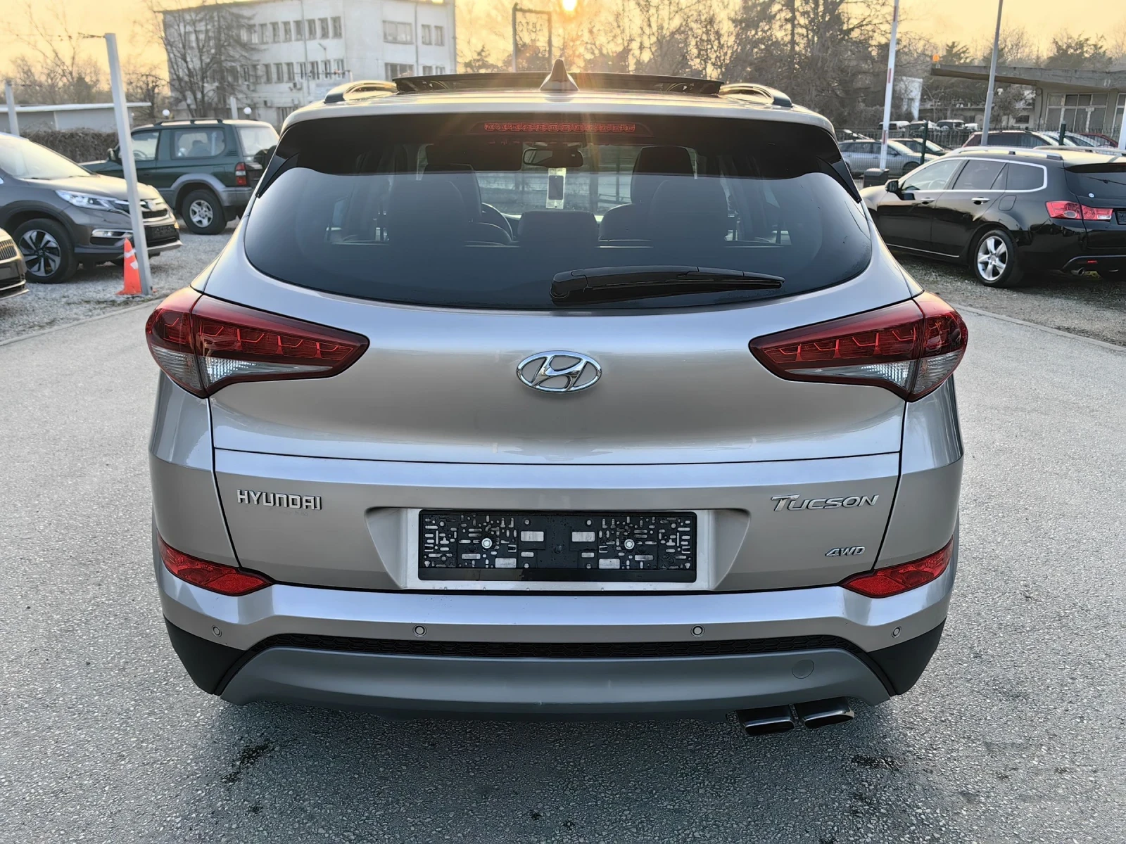 Hyundai Tucson 2.0D/185/4x4/VERTEX/09.2018/����/�������/����/CH  | Mobile.bg � ����������� 5