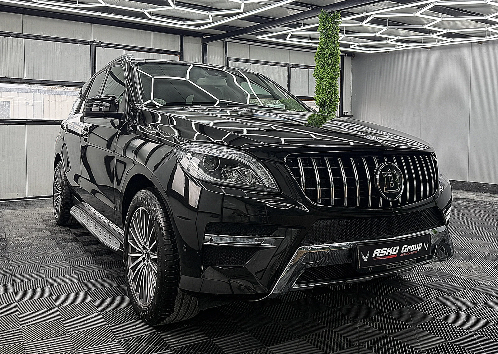 Mercedes-Benz ML 350 AMG-line/PANORAMA/4-Matic/СОБСТВЕН ЛИЗИНГ, снимка 3 - Автомобили и джипове - 53988216