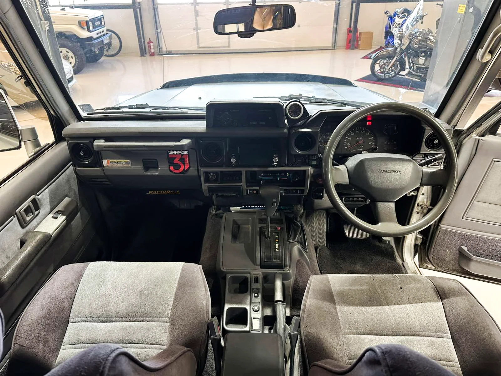 Toyota Land cruiser LJ 78 Prado, снимка 13 - Автомобили и джипове - 54340198