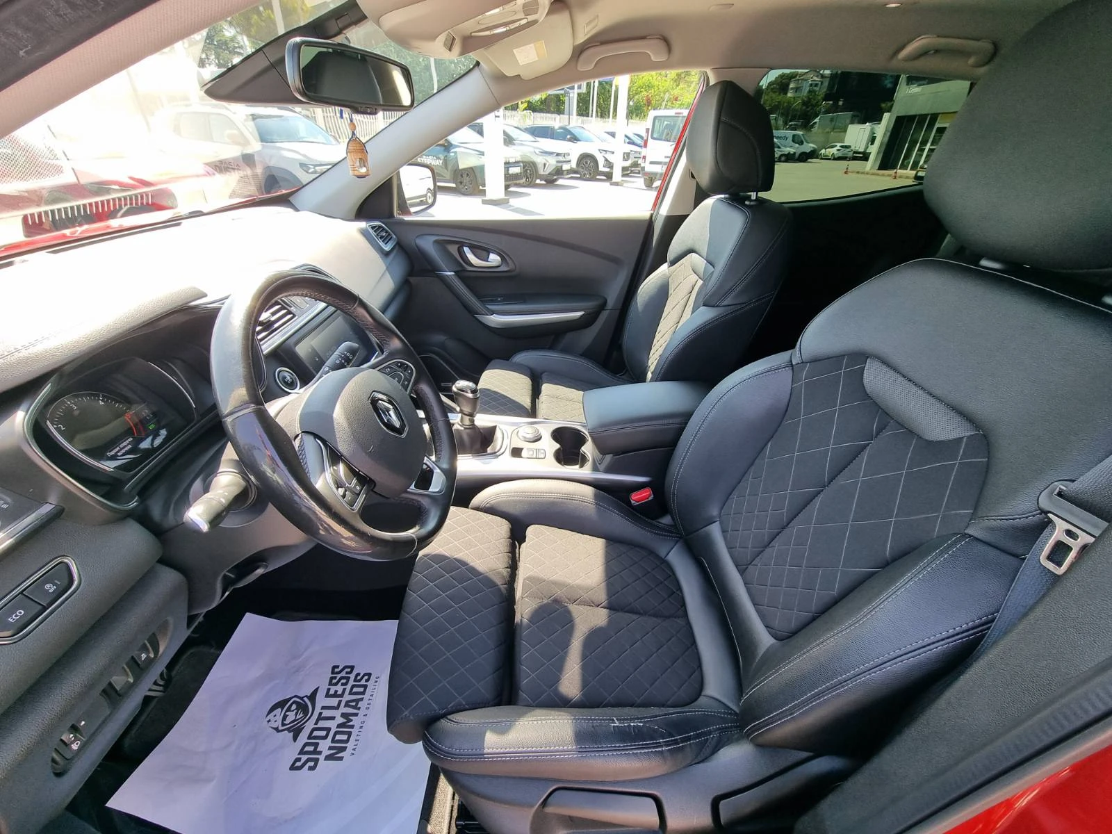 Renault Kadjar Blue dCi 150 S&S BVM6 4x4, снимка 11 - Автомобили и джипове - 55101950