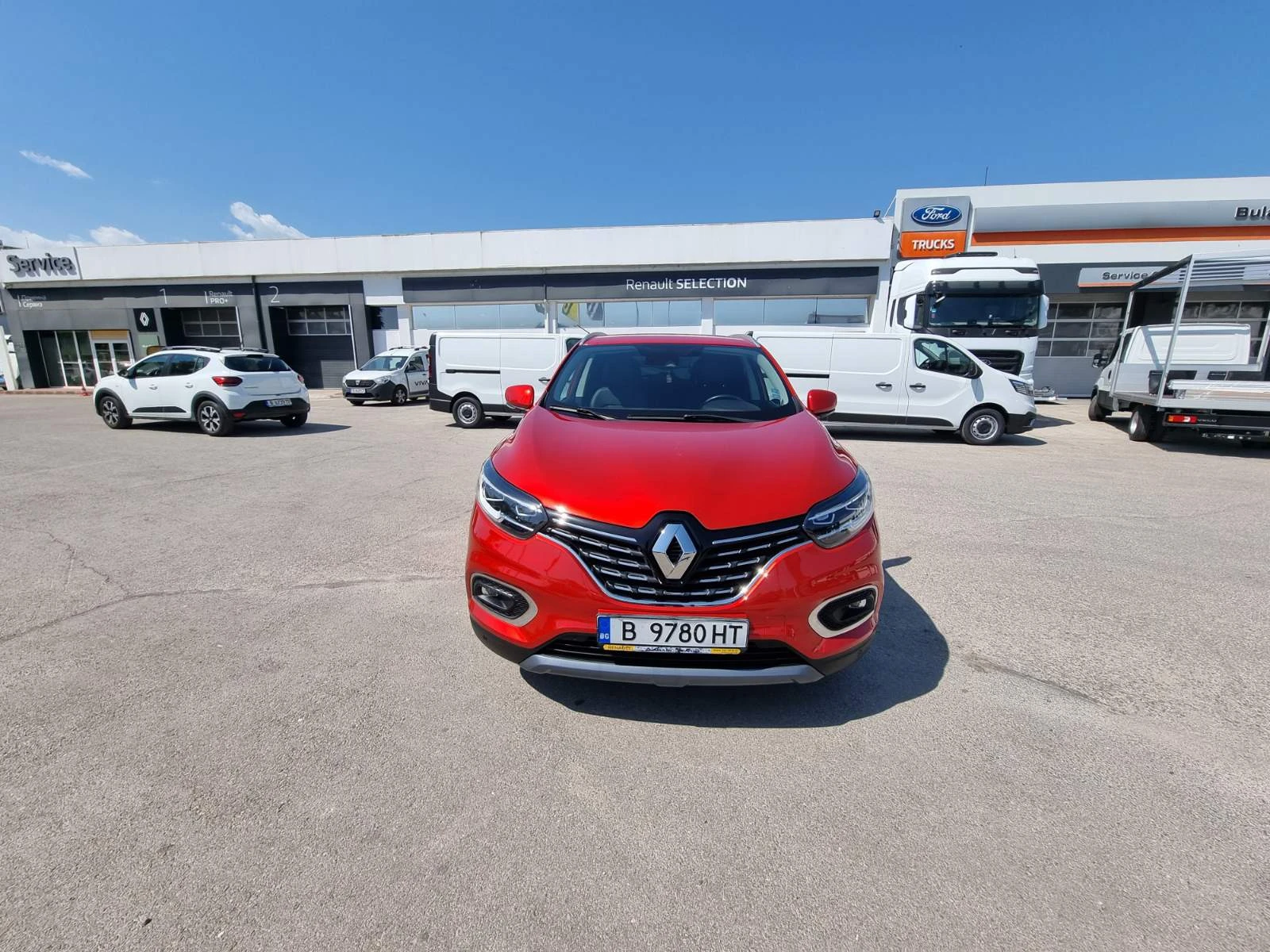 Renault Kadjar Blue dCi 150 S&S BVM6 4x4, снимка 2 - Автомобили и джипове - 55101950