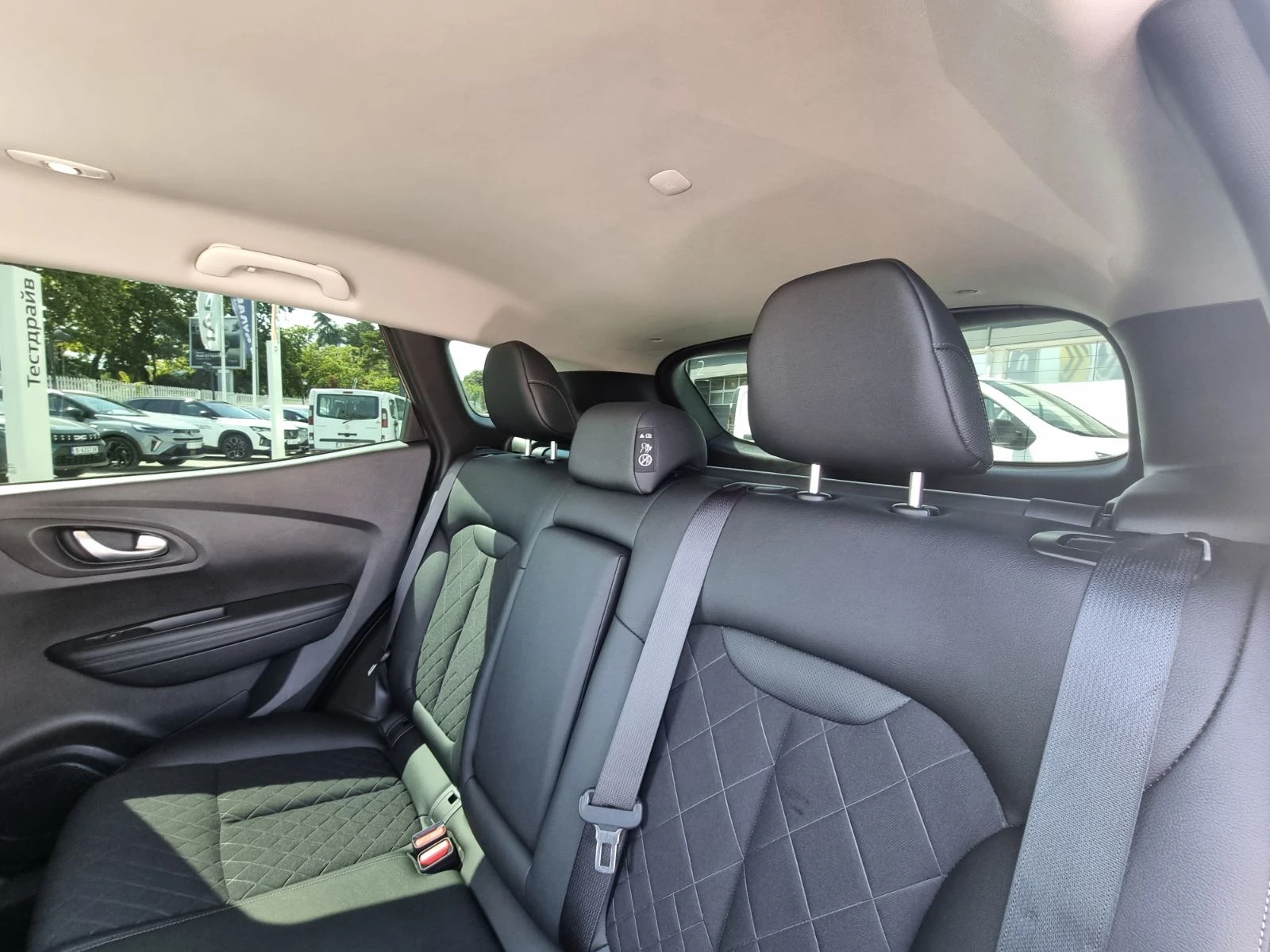 Renault Kadjar Blue dCi 150 S&S BVM6 4x4, снимка 14 - Автомобили и джипове - 55101950