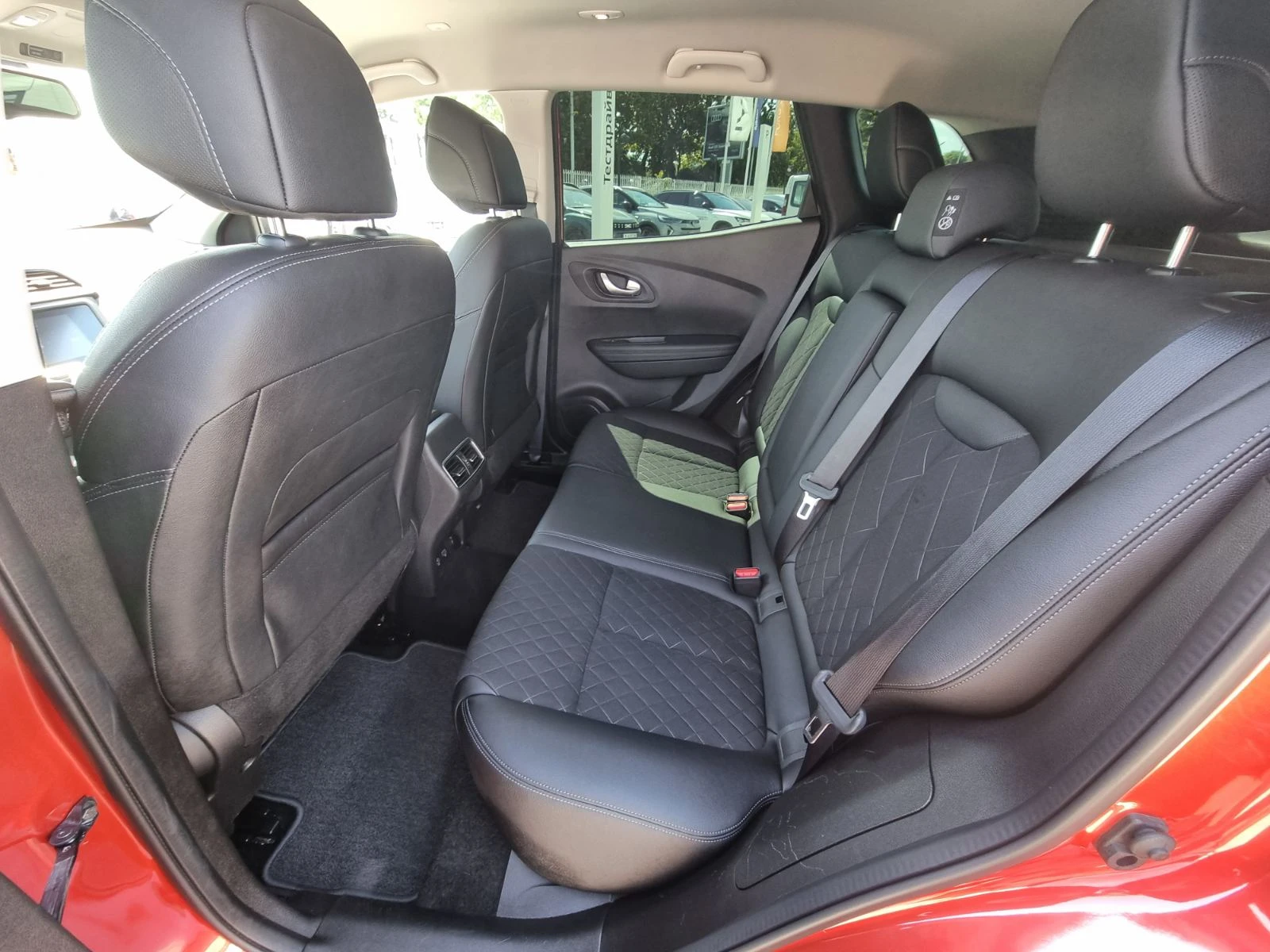 Renault Kadjar Blue dCi 150 S&S BVM6 4x4, снимка 13 - Автомобили и джипове - 55101950