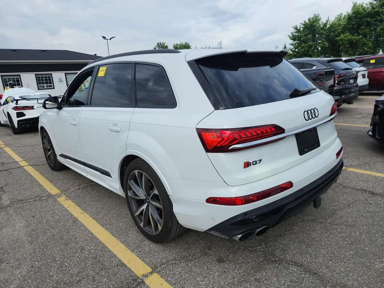 Audi SQ7 * PREMIUM PLUS * CARFAX * ЦЕНА ДО БГ, снимка 4 - Автомобили и джипове - 55262315