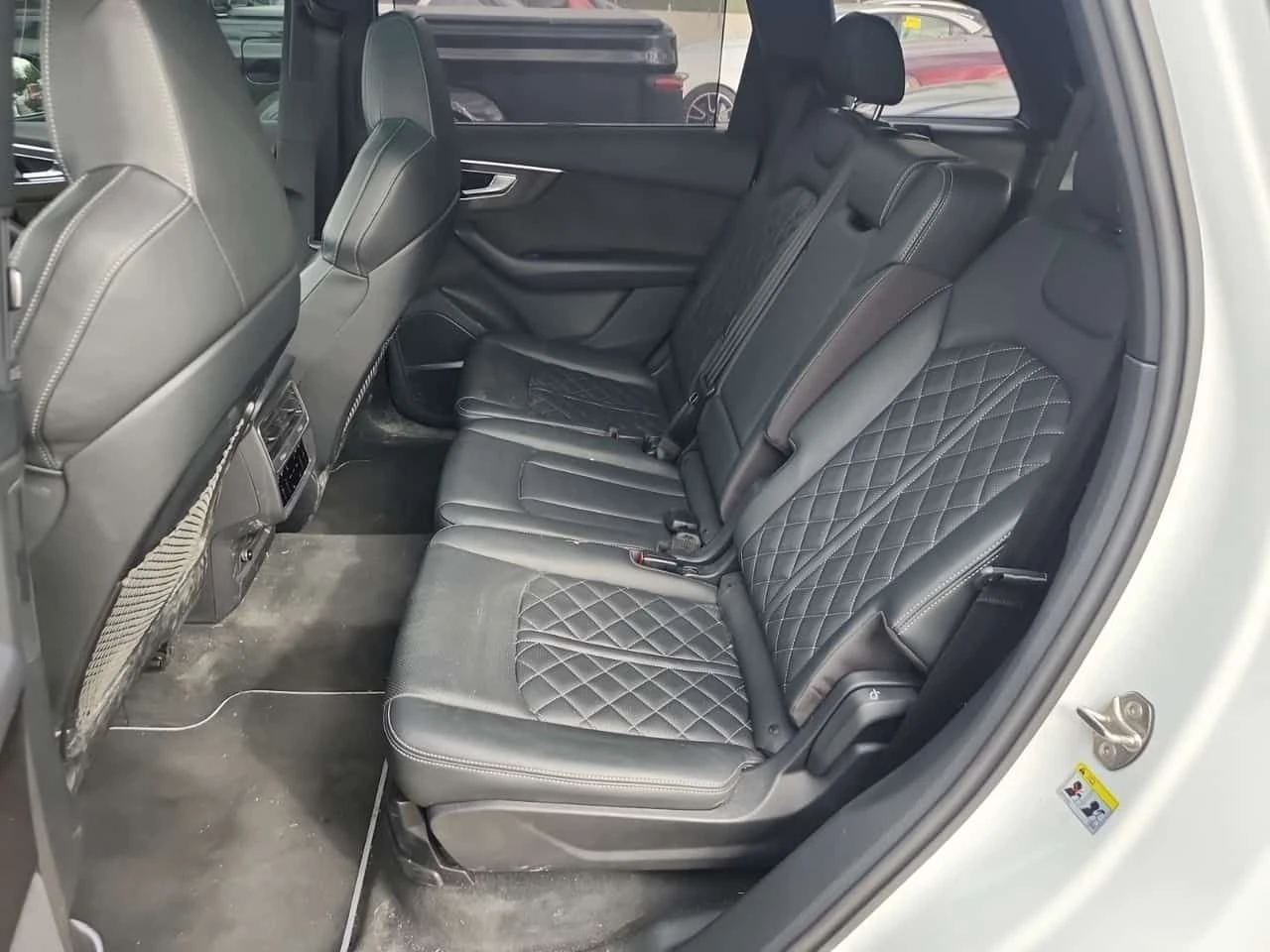 Audi SQ7 * PREMIUM PLUS * CARFAX * ЦЕНА ДО БГ, снимка 10 - Автомобили и джипове - 55262315