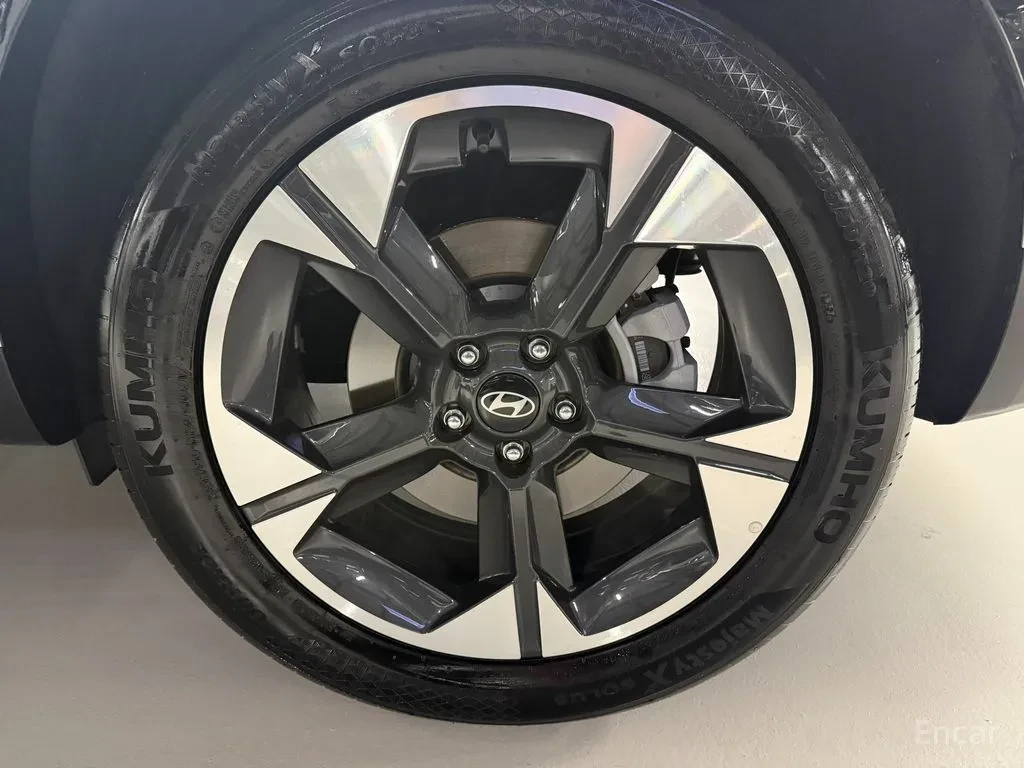 Hyundai Palisade 9 МЕСТНА* ОБДУХ* ПОДГРЕВ* 360* 4800км, снимка 17 - Автомобили и джипове - 55564210