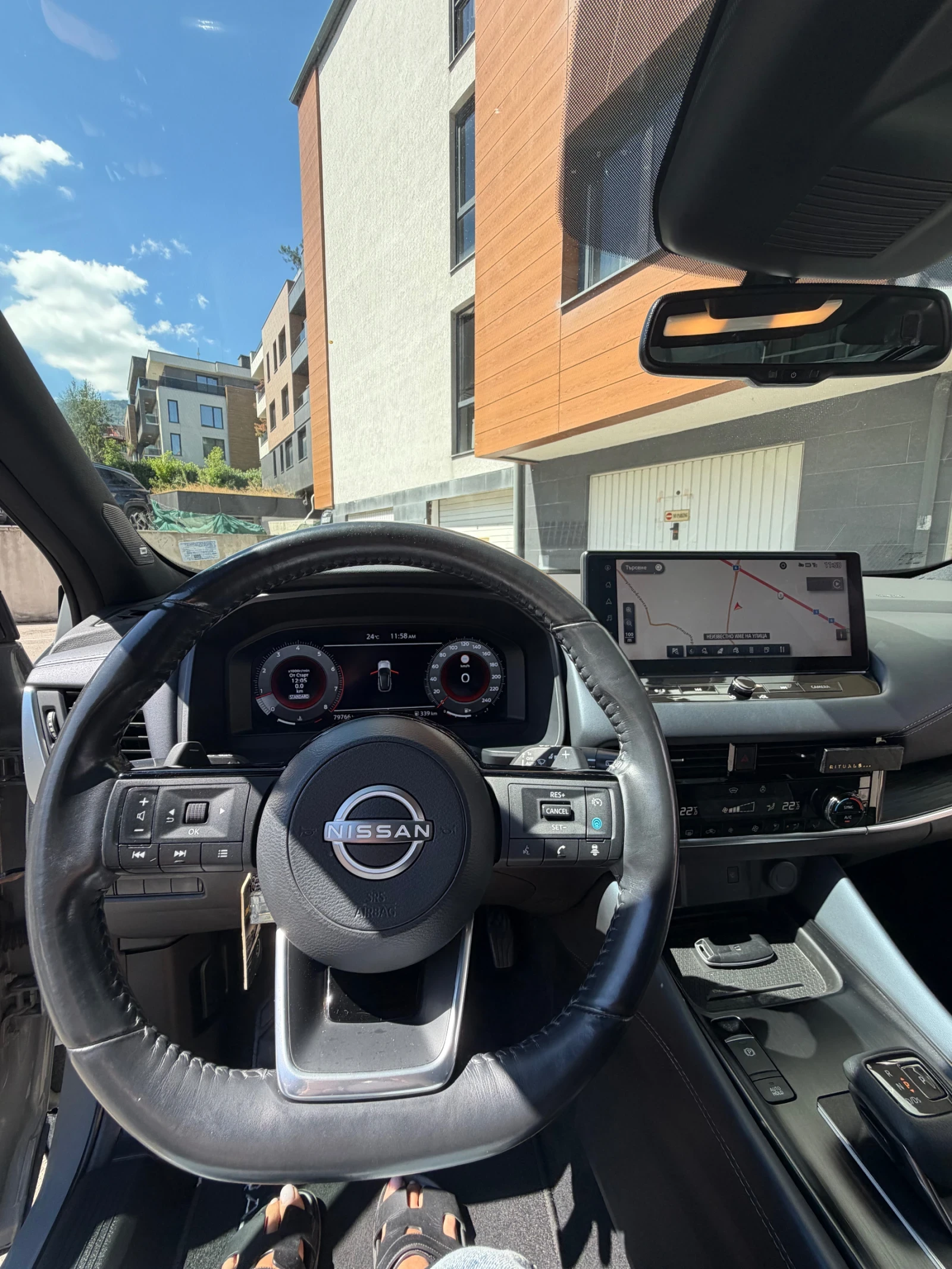 Nissan Qashqai Tecna Plus, снимка 16 - Автомобили и джипове - 55701499