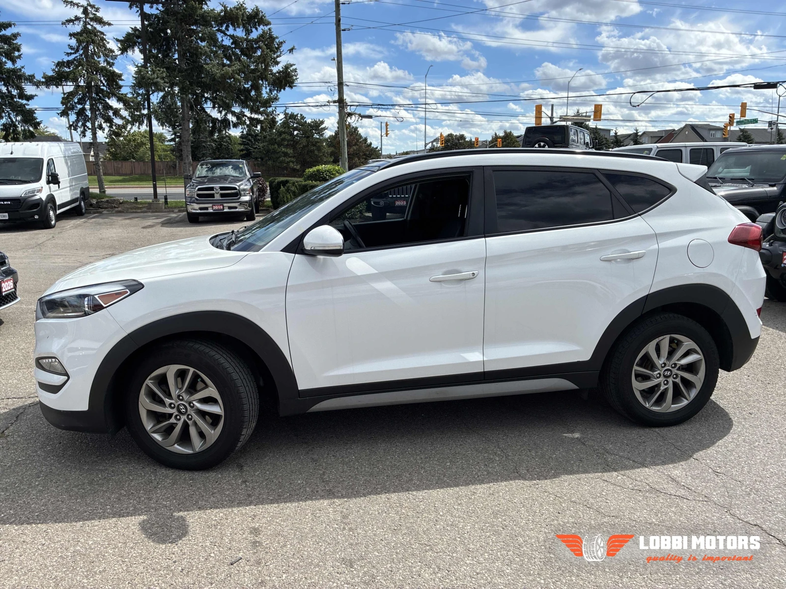 Hyundai Tucson, снимка 2 - Автомобили и джипове - 56033577