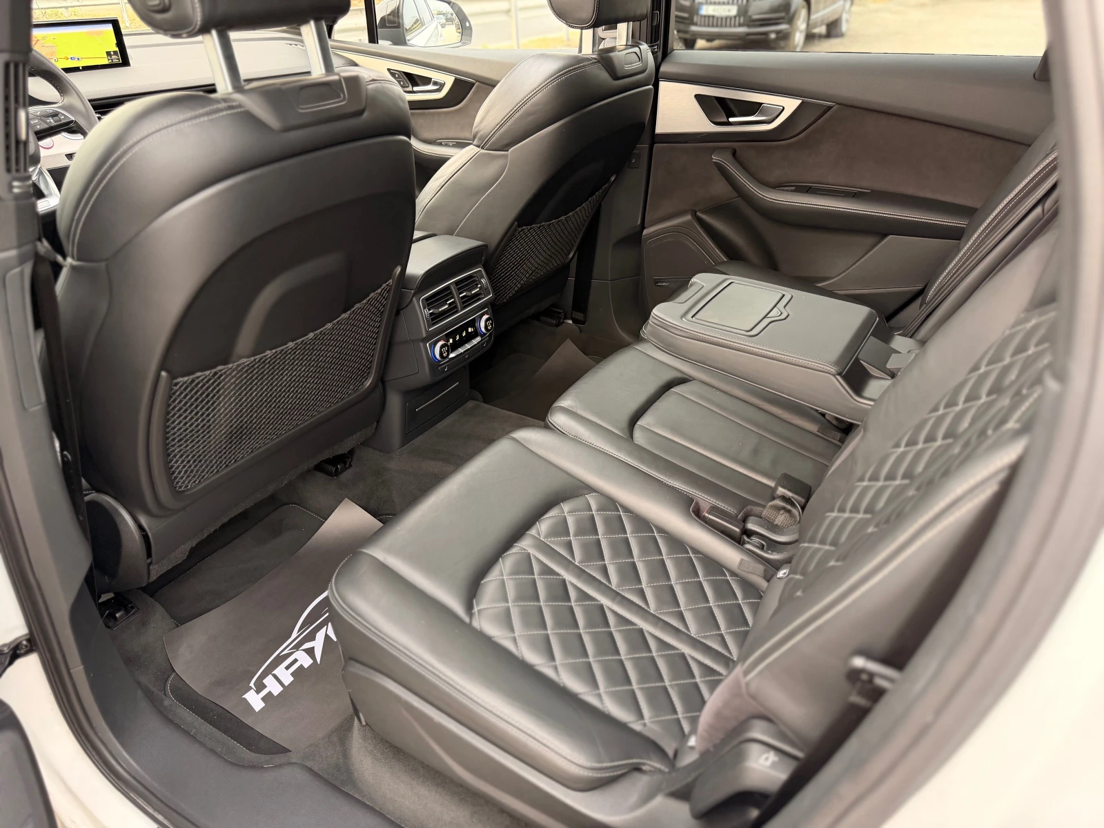 Audi SQ7 4.0TDI= V8T= QUATTRO= RNG DESIGNE= 7 МЕСТА= ПАНОРА, снимка 12 - Автомобили и джипове - 56167330