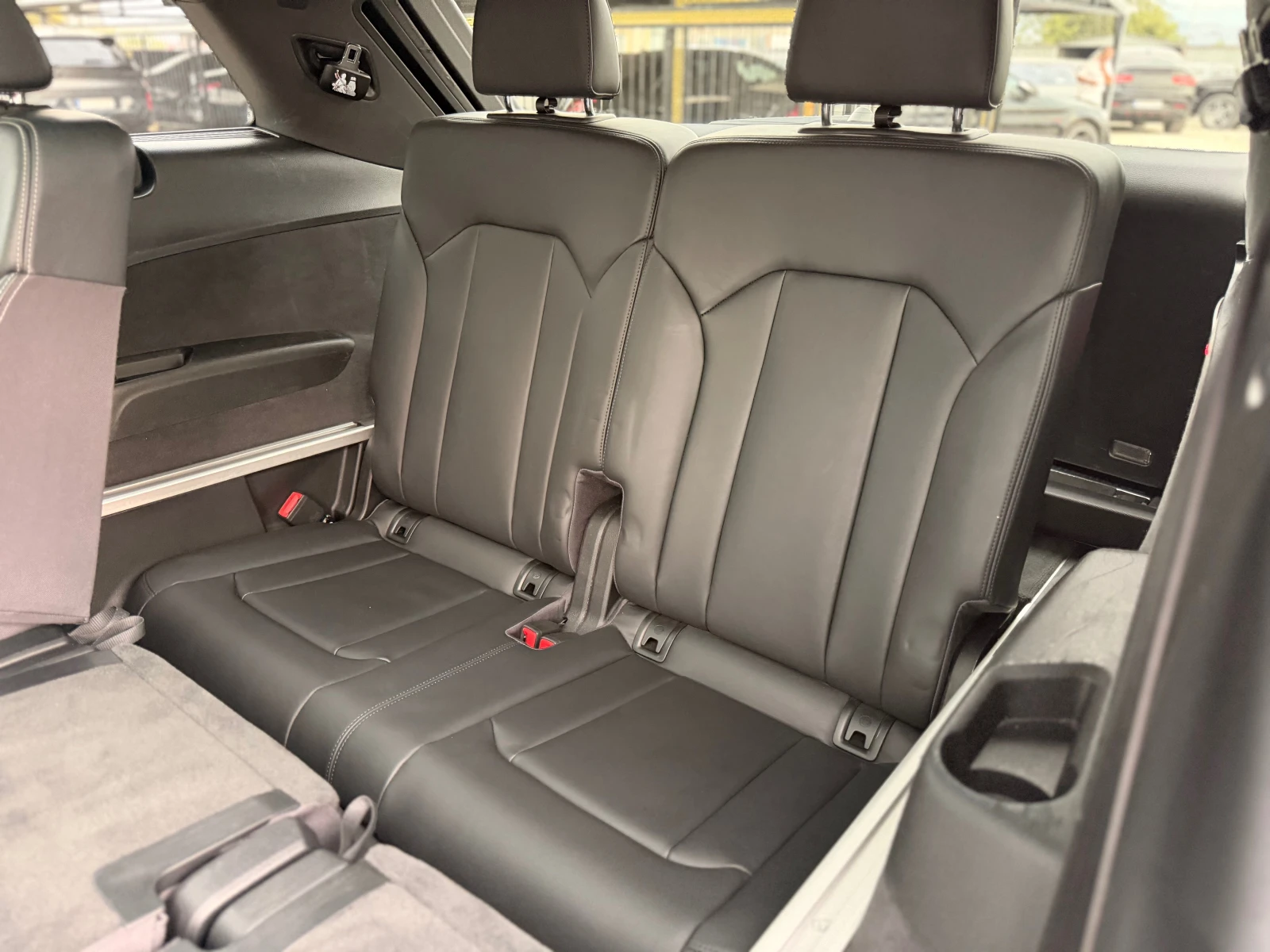 Audi SQ7 4.0TDI= V8T= QUATTRO= RNG DESIGNE= 7 МЕСТА= ПАНОРА, снимка 13 - Автомобили и джипове - 56167330