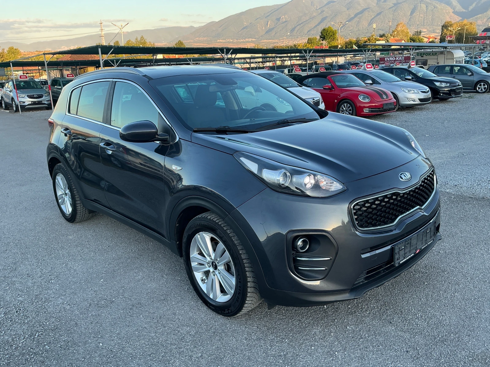 Kia Sportage 1.7 CRDI, снимка 2 - Автомобили и джипове - 56303378