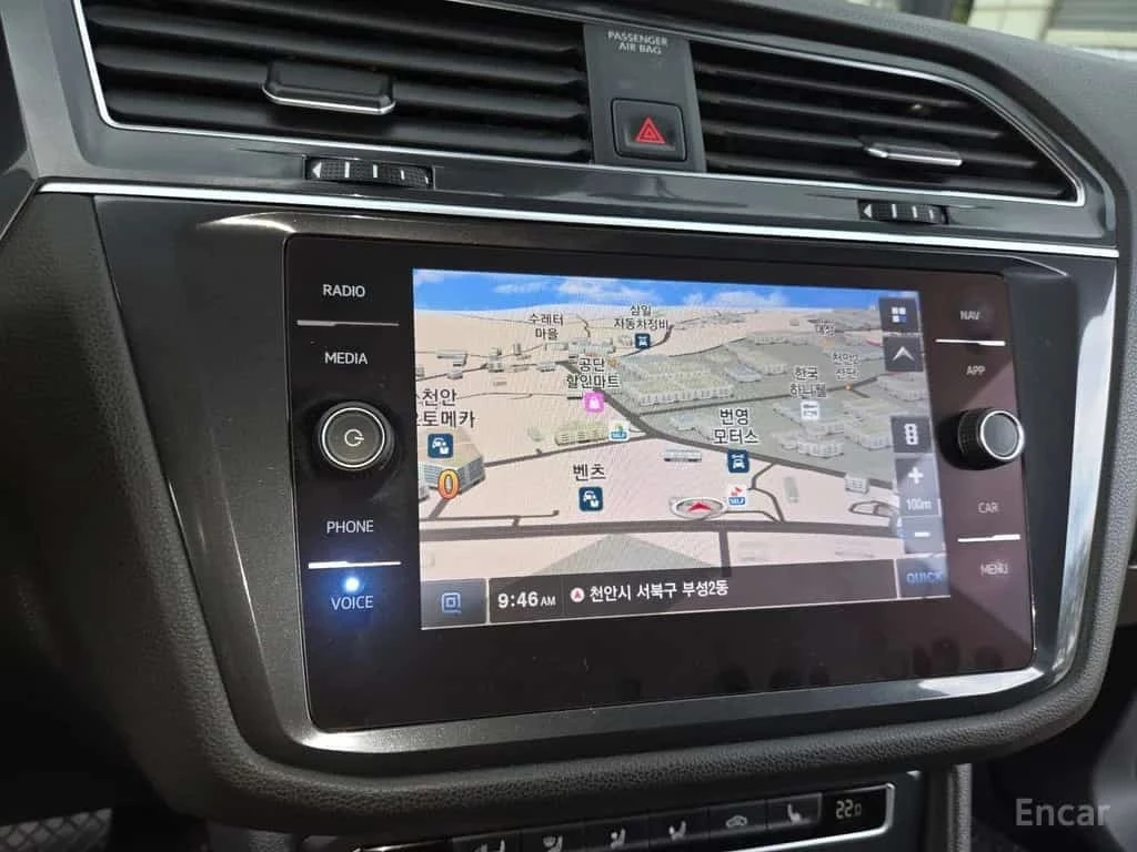 VW Tiguan * 2.0 TDI Prestige * ЦЕНА ДО БГ, снимка 8 - Автомобили и джипове - 56700749