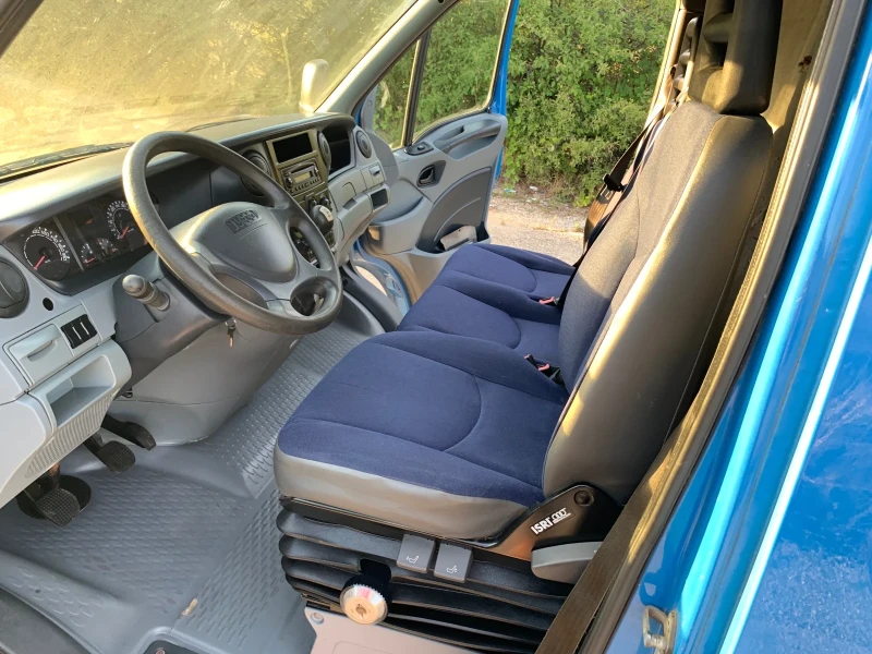 Iveco Daily КЛИМАТИК-FACELIFT-СЕРВИЗНА ИСТОРИЯ, снимка 11 - Бусове и автобуси - 52732252