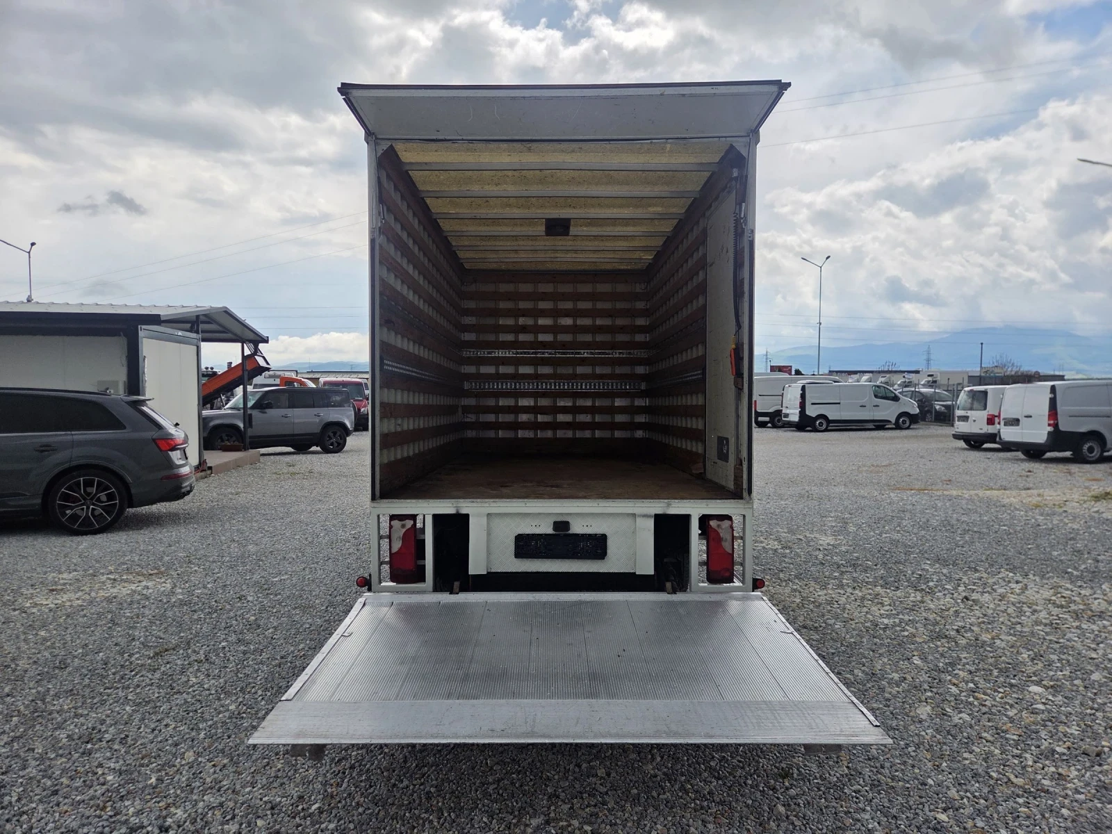 VW Crafter 2.5 TDI, �����, ����� ����, �� 3.5 ���� | Mobile.bg � ����������� 13