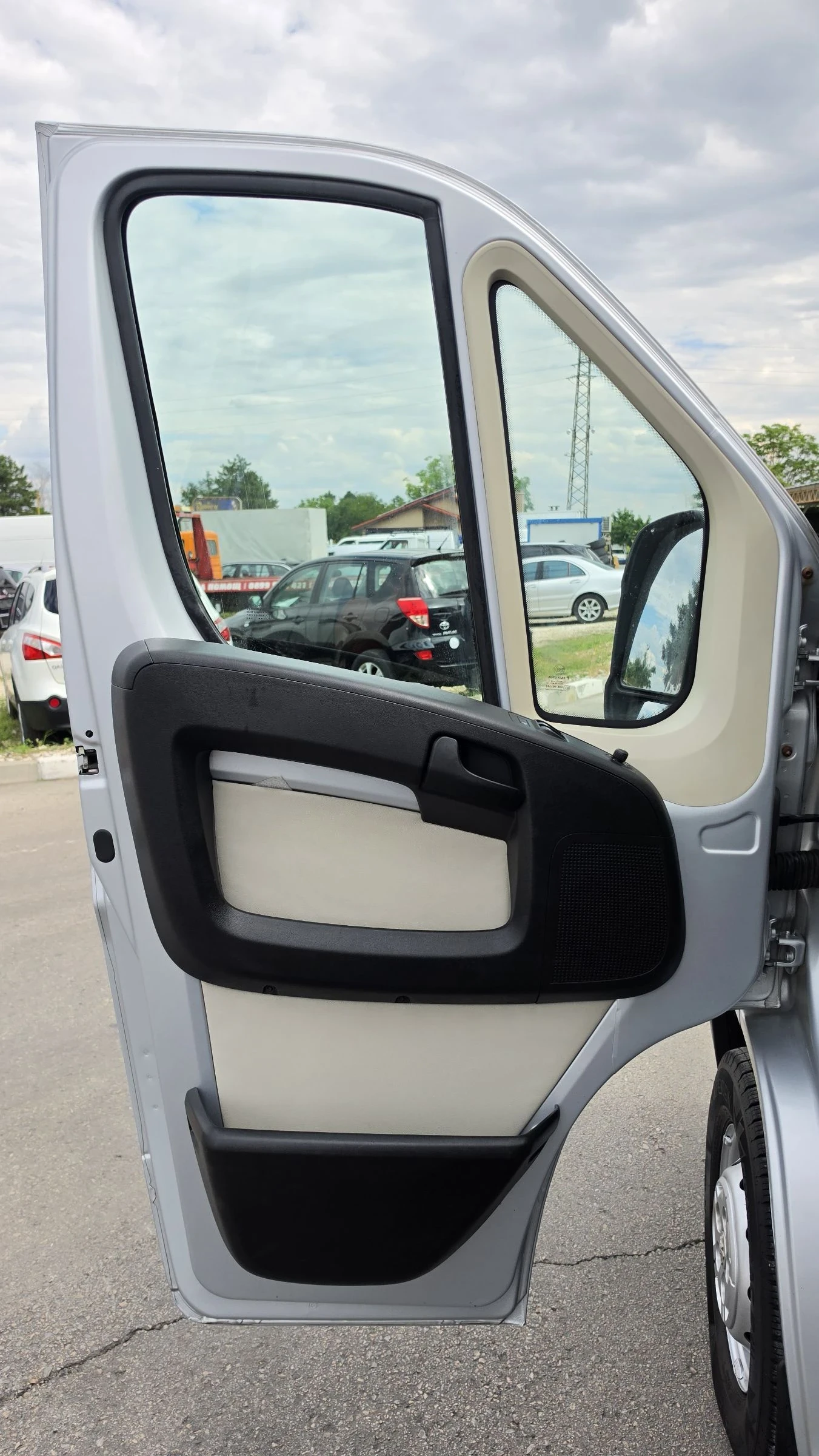 Peugeot Boxer 2.2HDI , снимка 11 - Бусове и автобуси - 55438769
