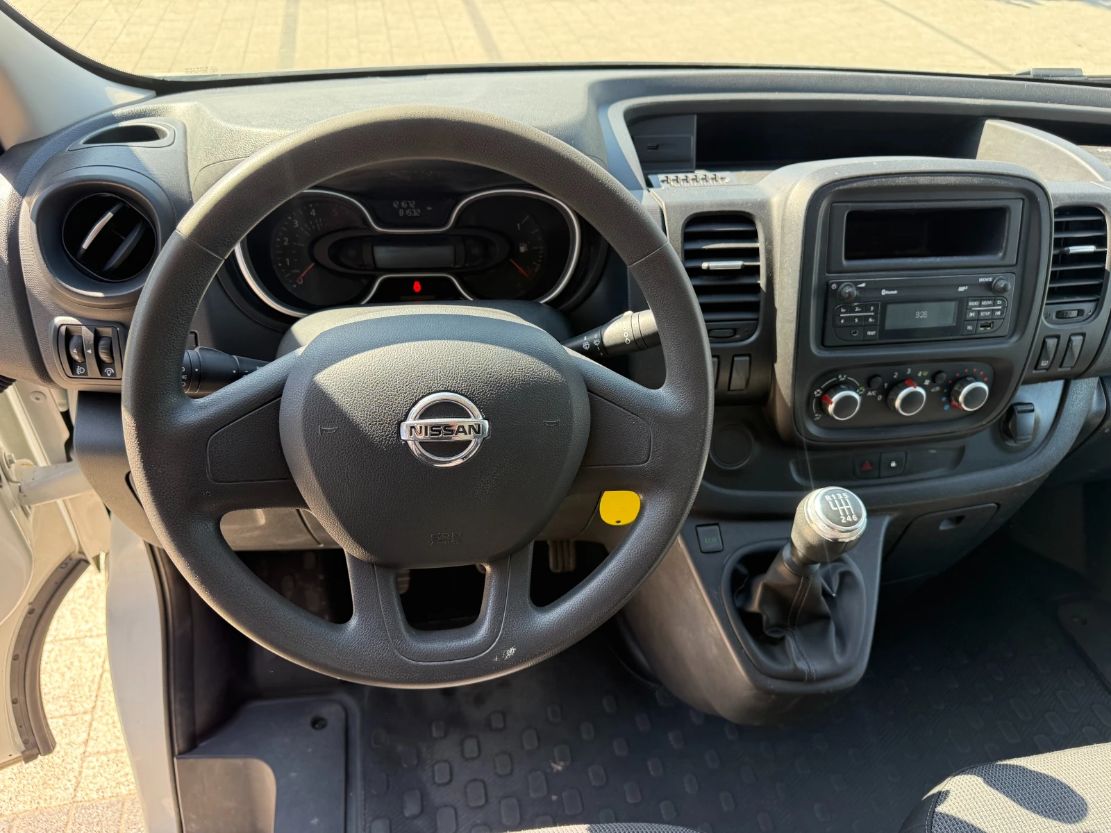 Nissan NV300 2.0dCI Клима L1H1 Еuro 6D-Temp , снимка 13 - Бусове и автобуси - 55637214