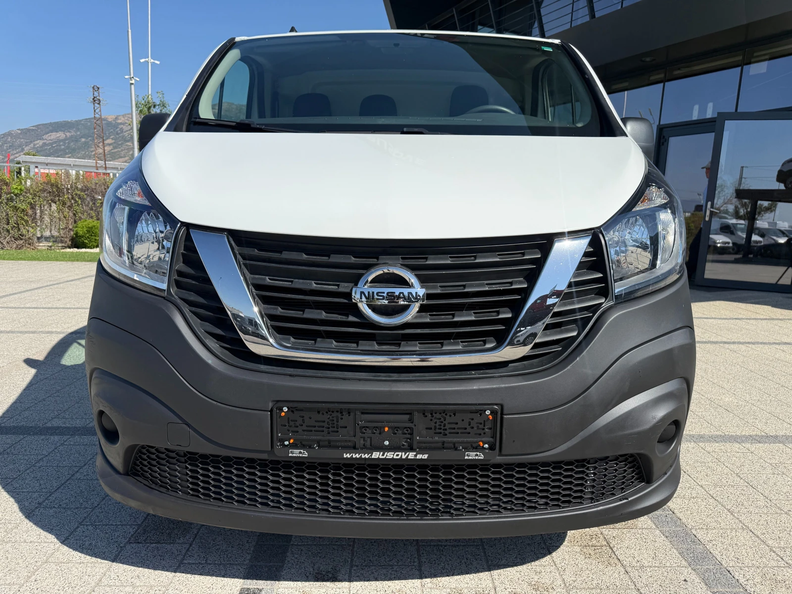 Nissan NV300 2.0dCI Клима L1H1 Еuro 6D-Temp , снимка 3 - Бусове и автобуси - 55637214