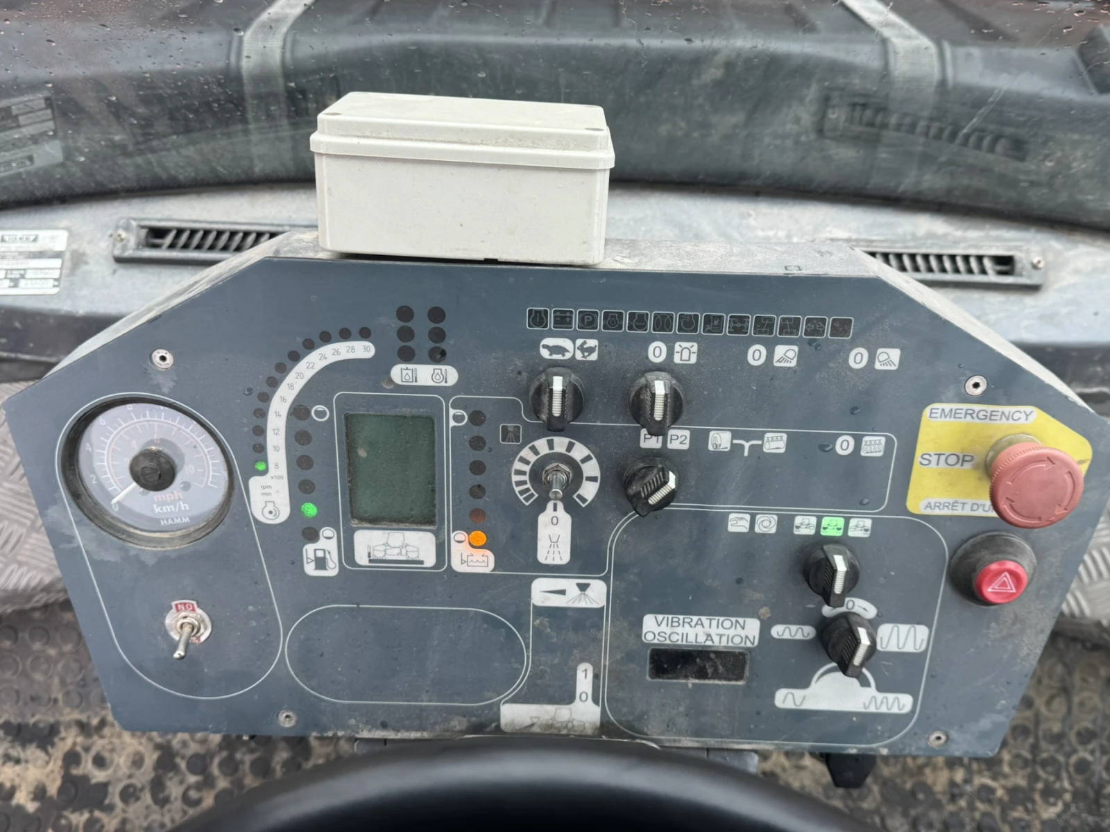 Валяк Hamm HD75 8000 кг., 2007 г., снимка 12 - Индустриална техника - 56725077