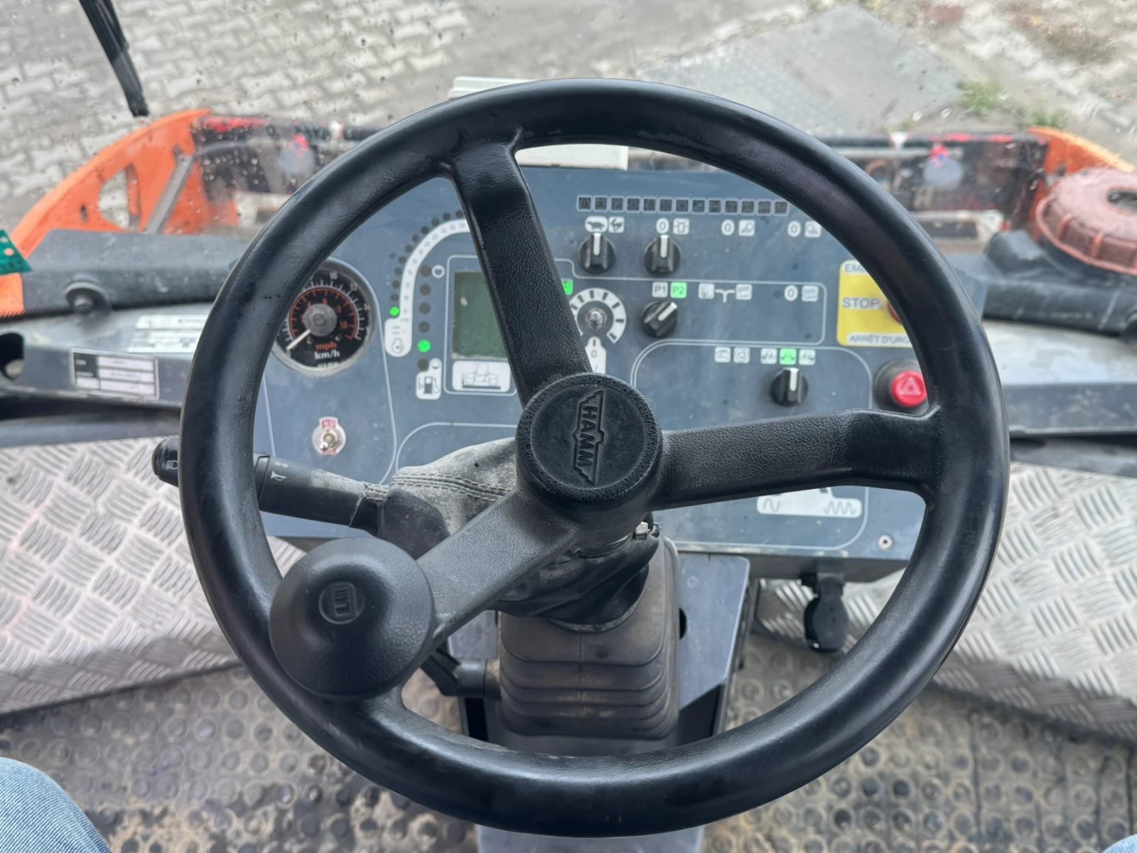 Валяк Hamm HD75 8000 кг., 2007 г., снимка 13 - Индустриална техника - 56725077