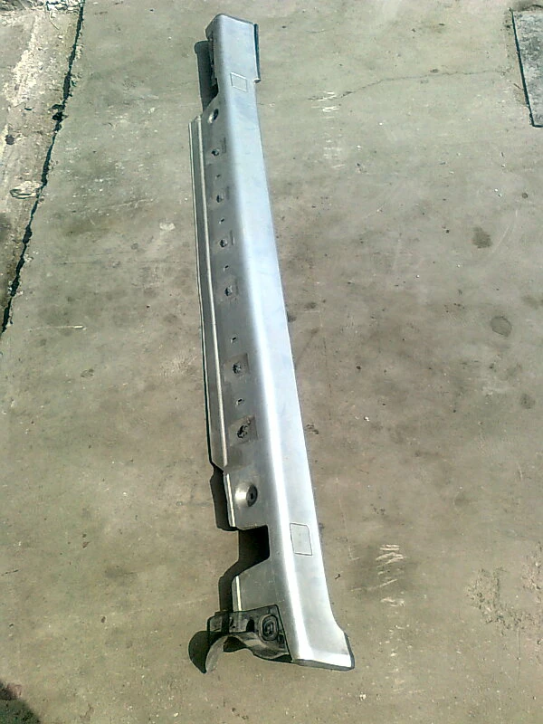 пластмасов външен праг ляв за Мерцедес Е270 цди w210 