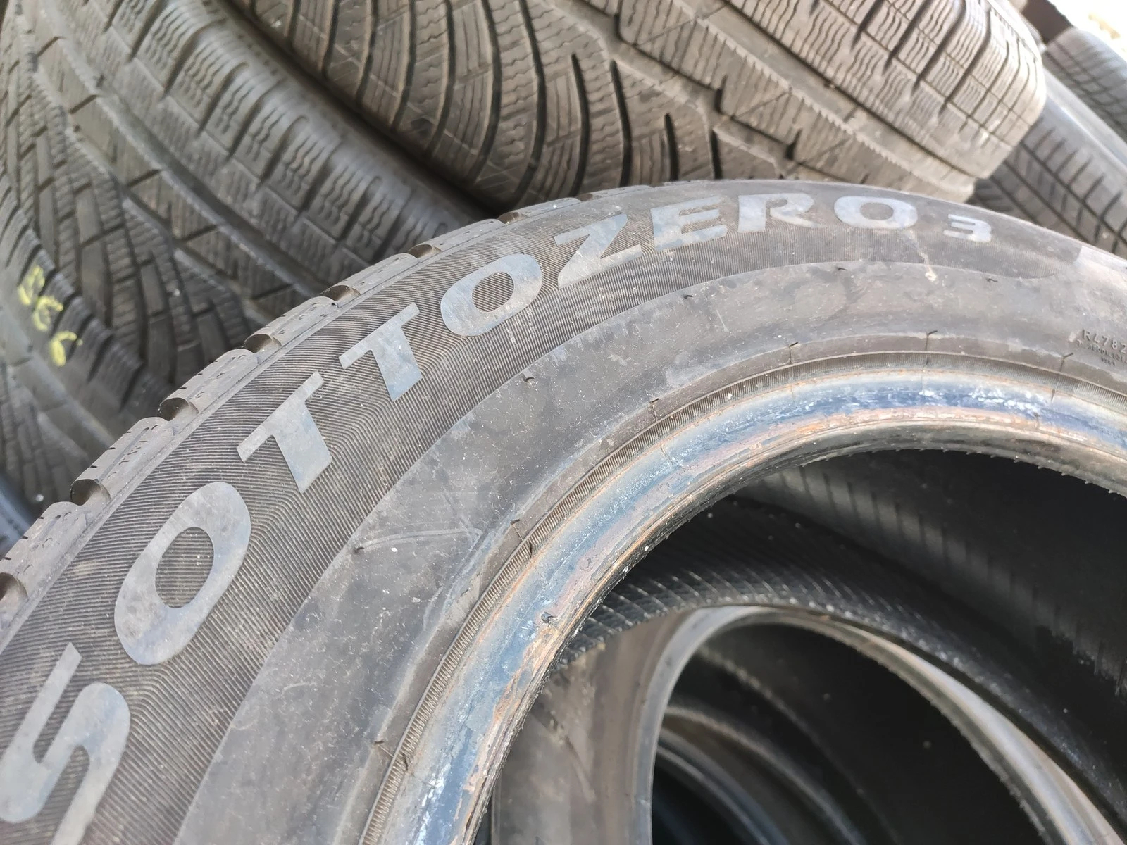 Гуми Зимни 215/60R16, снимка 7 - Гуми и джанти - 56725225
