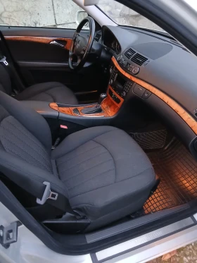 Mercedes-Benz E 220 Елеганс, снимка 10