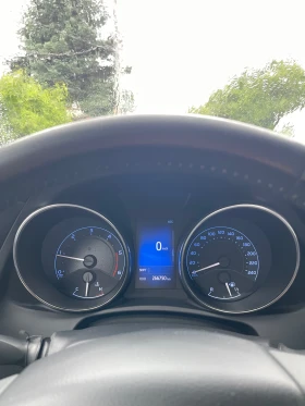 Toyota Auris, снимка 17