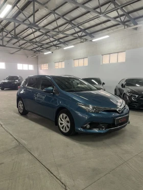 Toyota Auris 1.6i/Камера/подгрев/6ск/НОВА/49000км/ ТОП!!!, снимка 3