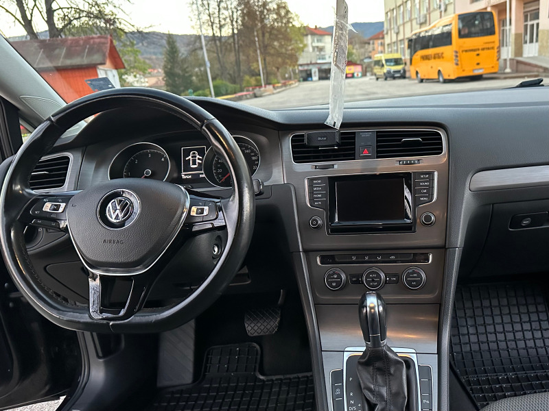 VW Golf, снимка 8 - Автомобили и джипове - 44818691