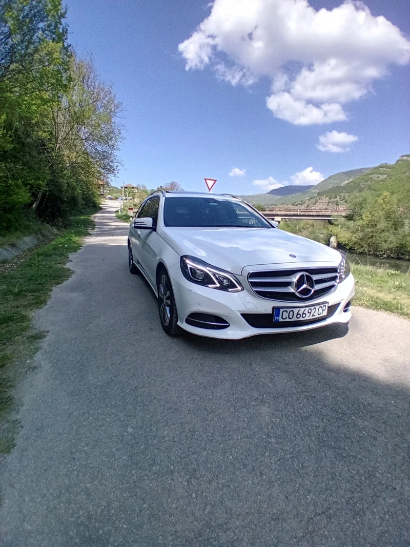 Mercedes-Benz E 200 Mercedes-Benz E200 w212 2016, снимка 1 - Автомобили и джипове - 48550625