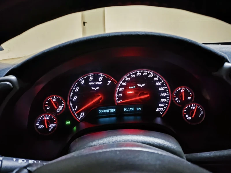 Chevrolet Corvette, снимка 3 - Автомобили и джипове - 50204942