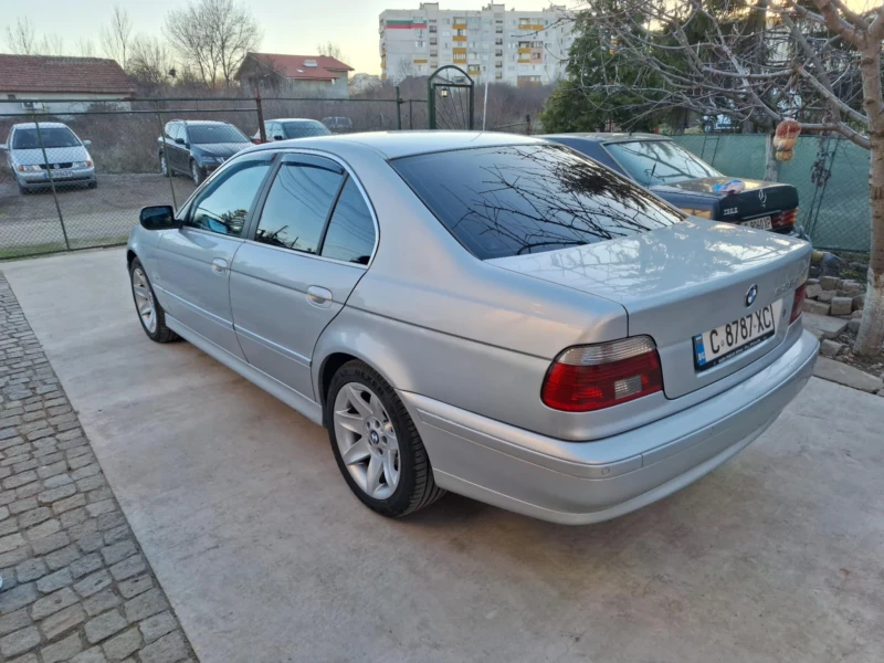 BMW 525, снимка 3 - Автомобили и джипове - 49436568