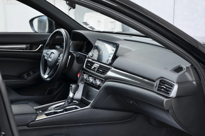 Honda Accord Sport 1.5T CVT 58000хил км! TOP! Регистрирана!, снимка 8 - Автомобили и джипове - 52627571