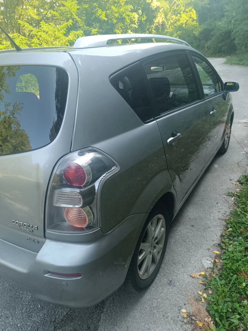 Toyota Corolla verso 2, 2, снимка 4 - Автомобили и джипове - 51741823