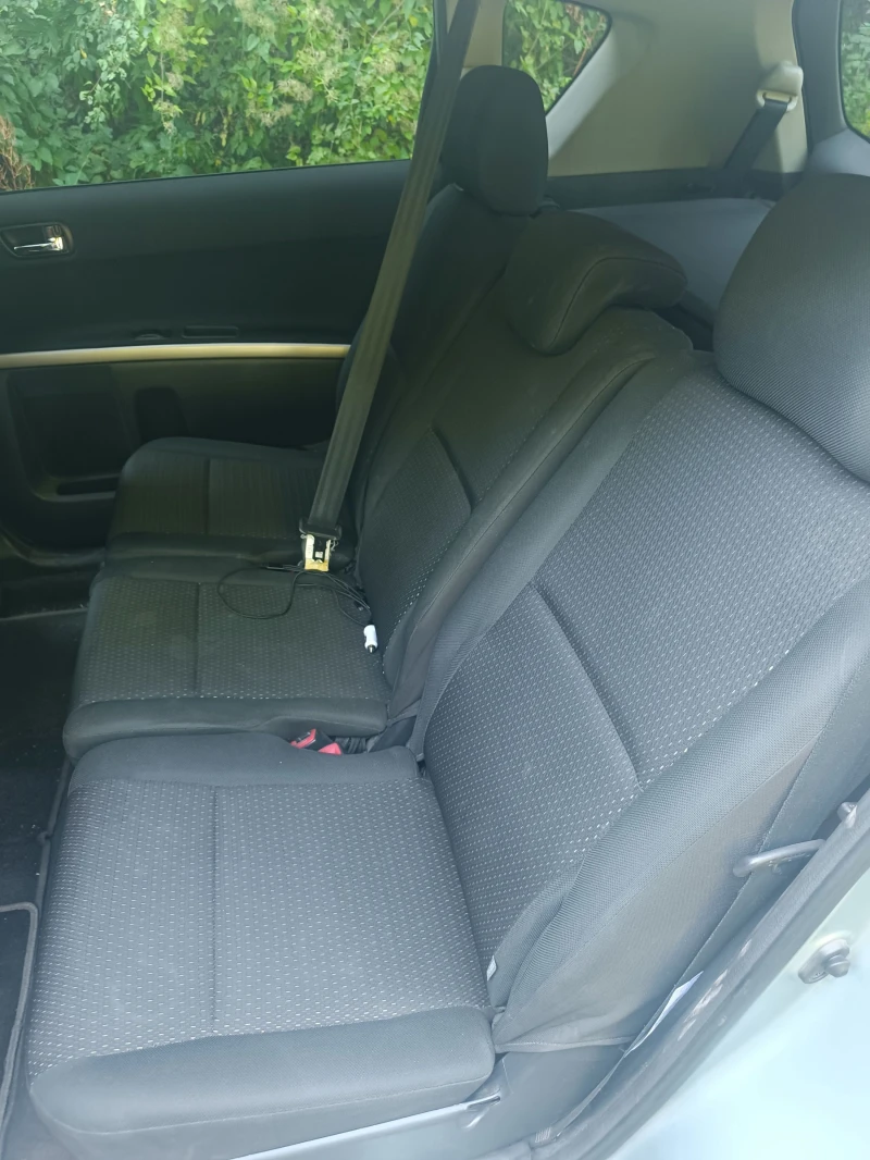 Toyota Corolla verso 2, 2, снимка 14 - Автомобили и джипове - 51741823