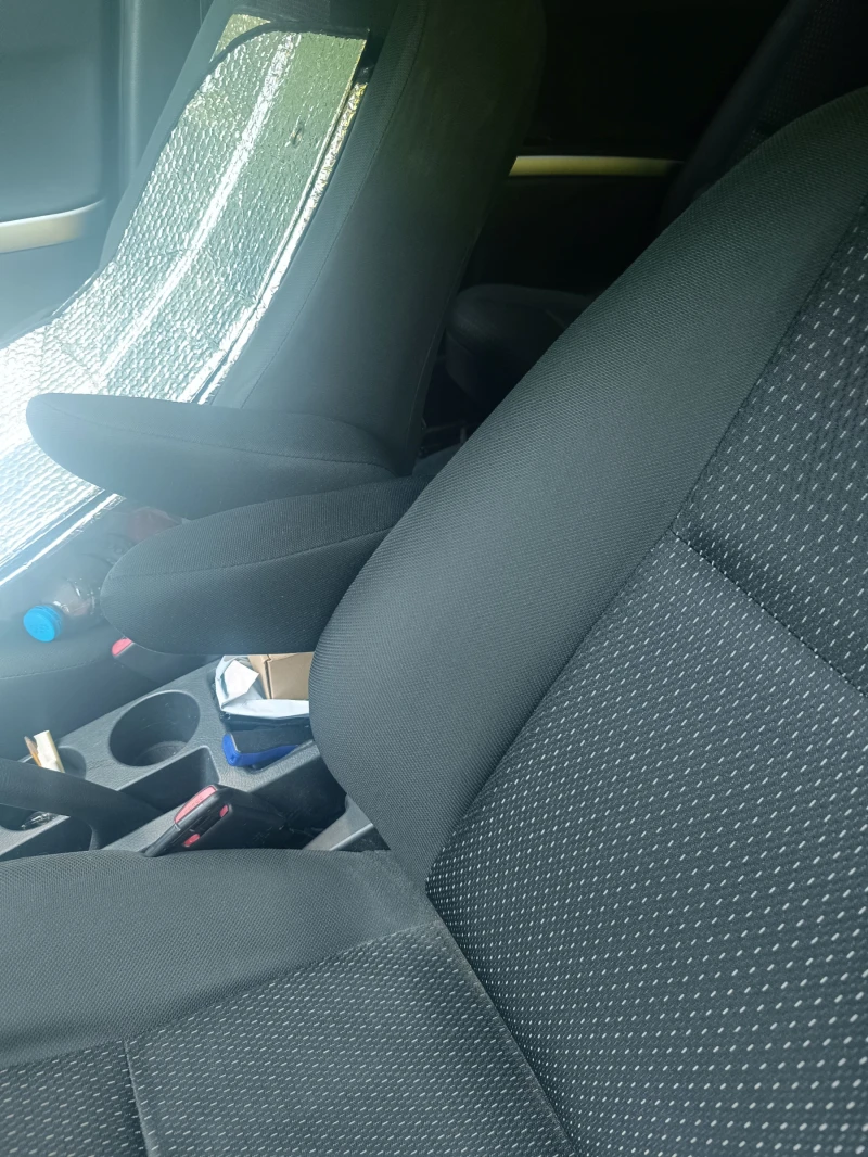 Toyota Corolla verso 2, 2, снимка 13 - Автомобили и джипове - 51741823