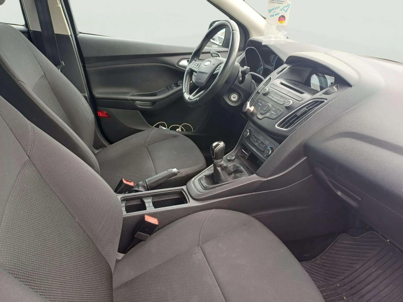 Ford Focus 1.0 EcoBoost, снимка 10 - Автомобили и джипове - 52137112