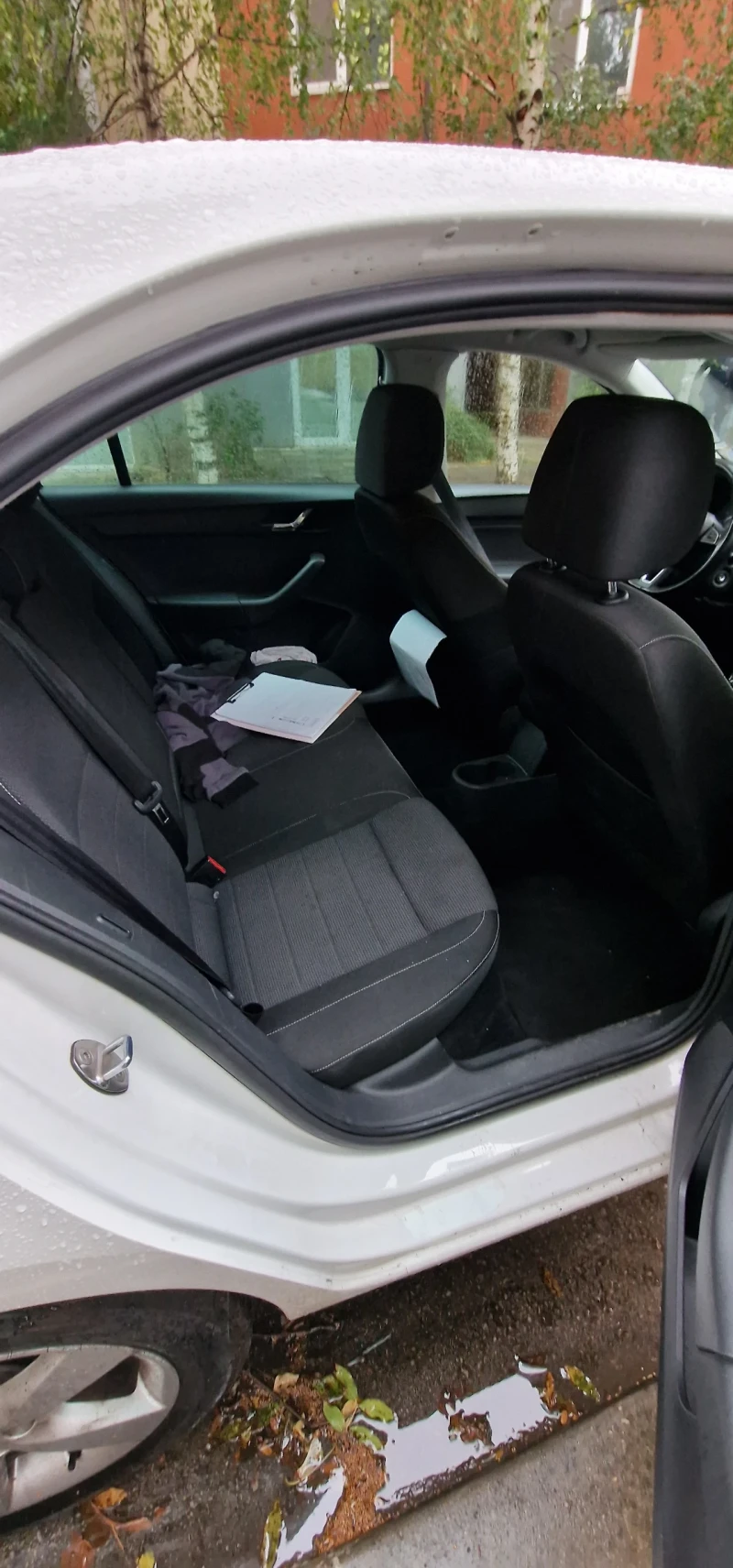 Skoda Rapid, снимка 6 - Автомобили и джипове - 52556676