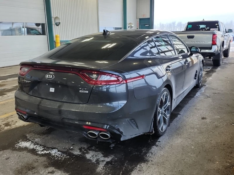 Kia Stinger * GT LIMITED * CARFAX * БЕЗ ПЪРВОНАЧАЛНА ВНОСКА, снимка 3 - Автомобили и джипове - 52789168