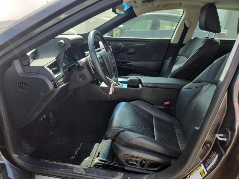 Lexus ES 300H Base, снимка 7 - Автомобили и джипове - 53298604