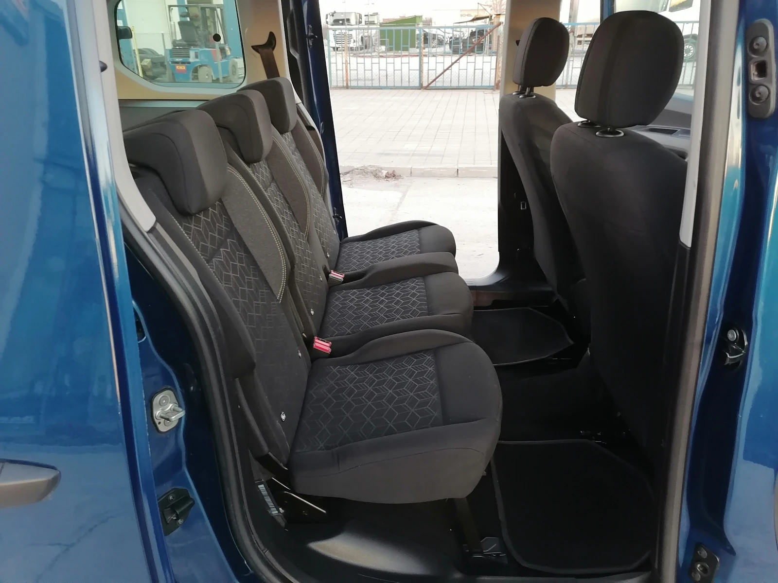 Peugeot Rifter 2018 г1.5 Дизел 102 КС | Mobile.bg — изображение 11