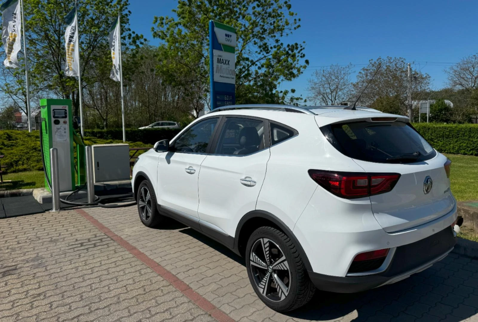 Mg ZS EV Luxury - изображение 3
