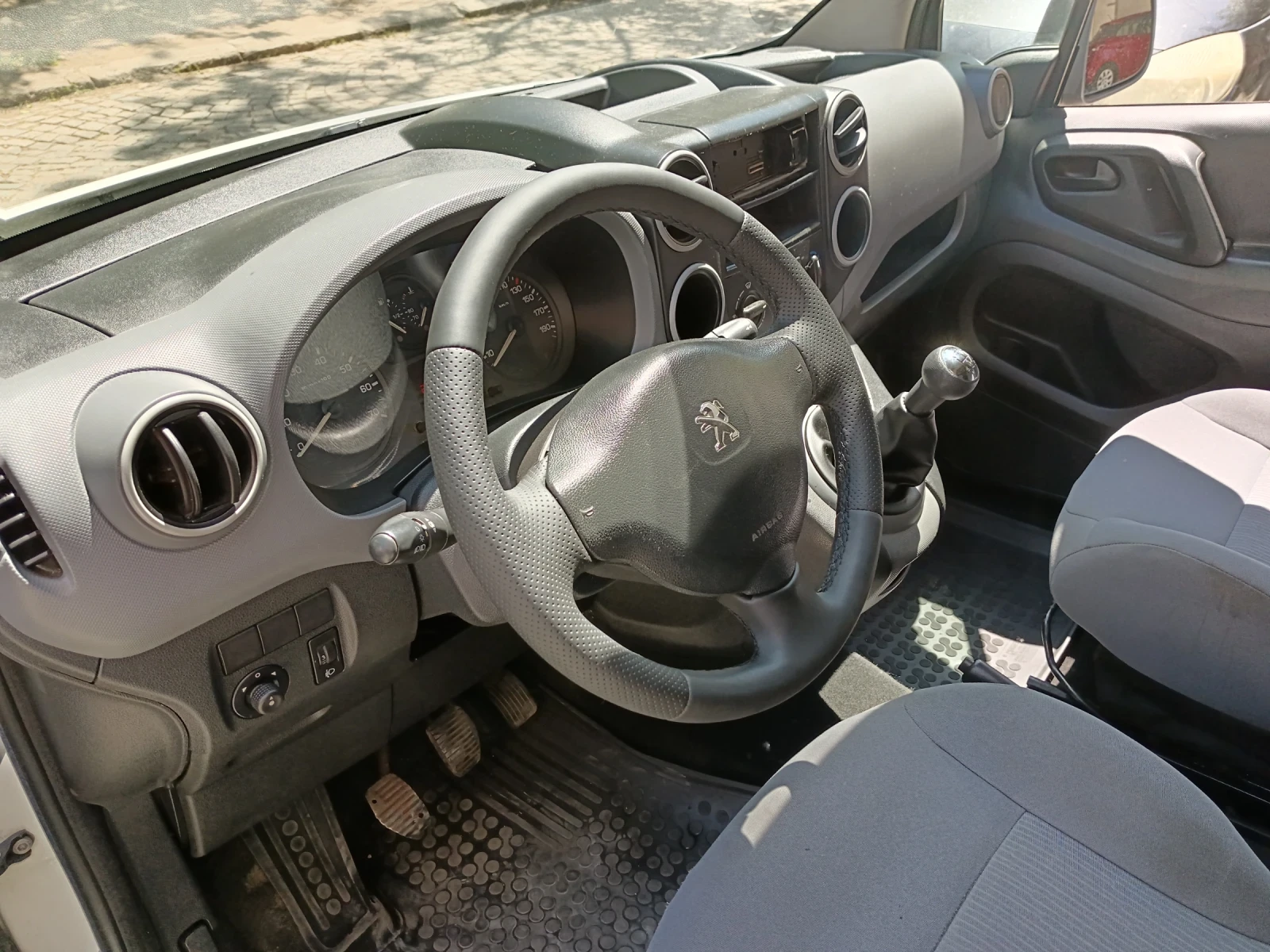 Peugeot Partner  - изображение 7